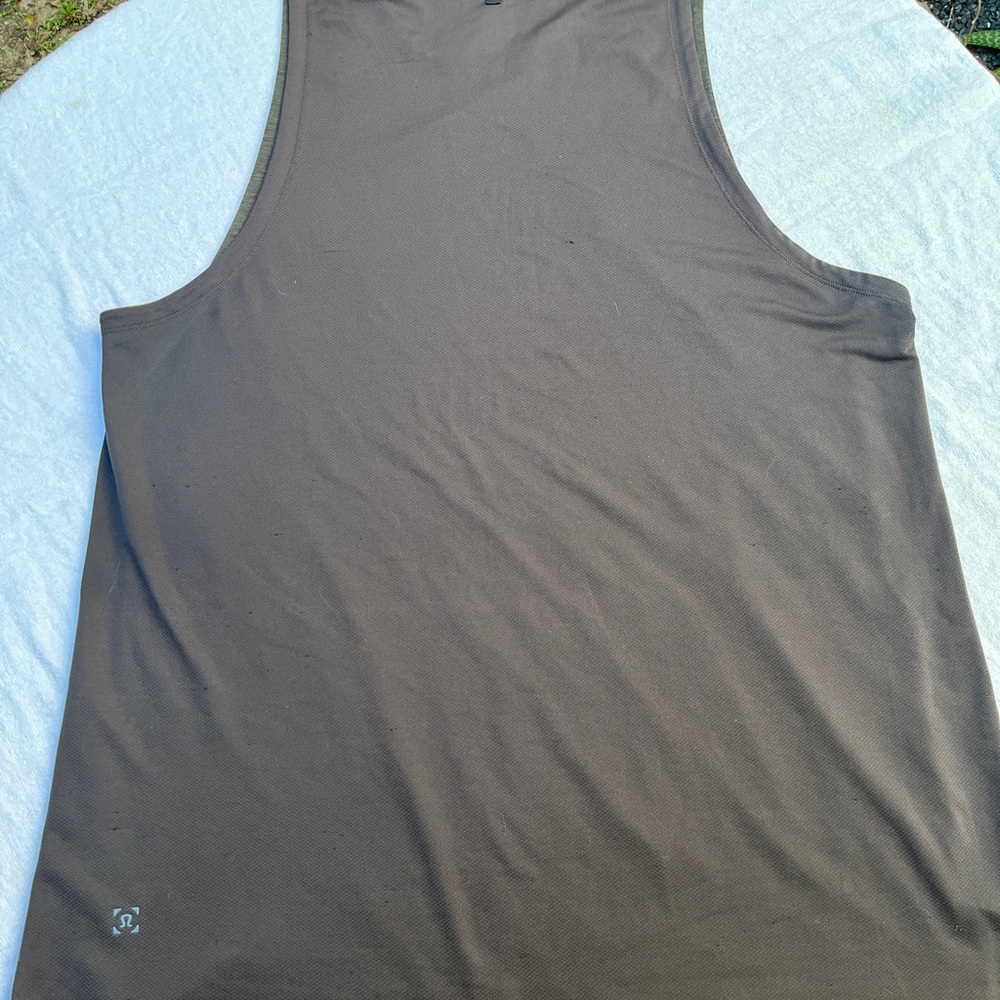 Men's Lululemon Green and Dark Gray Tank Top - Picture 5 of 5